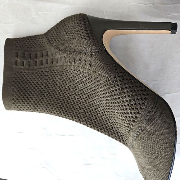 Express Army Green Heeled Boots with Ribbed Texture Open Toe - Picture 5 of 8